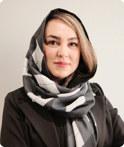 سارا ضیافر